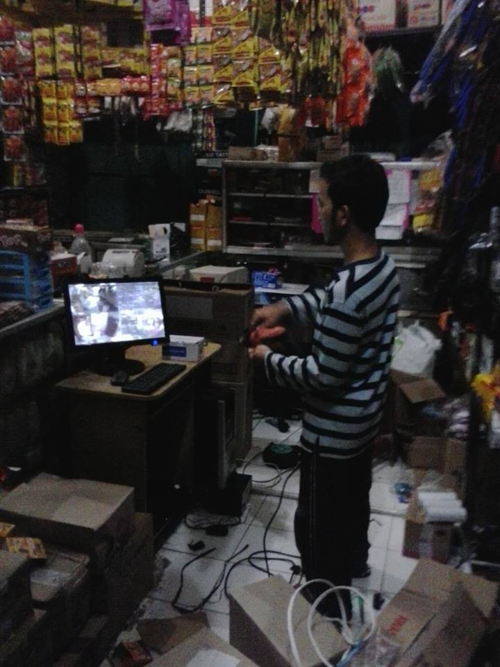 Pemasangan CCTV di Toko Grosir Sembako Berkah Ciwaruga Bandung