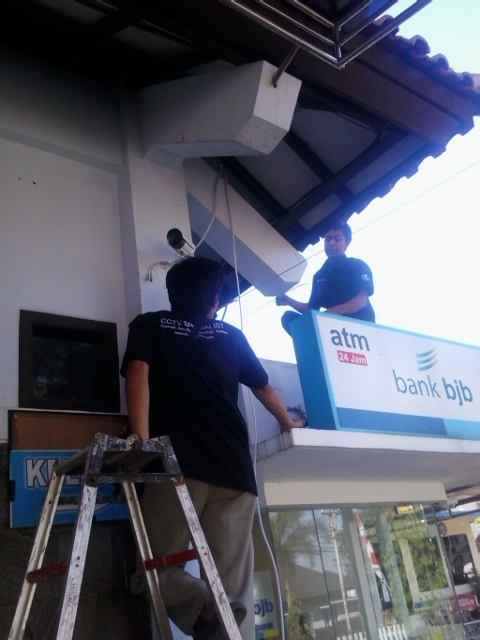 Pemasangan CCTV pada ATM BANK BJB