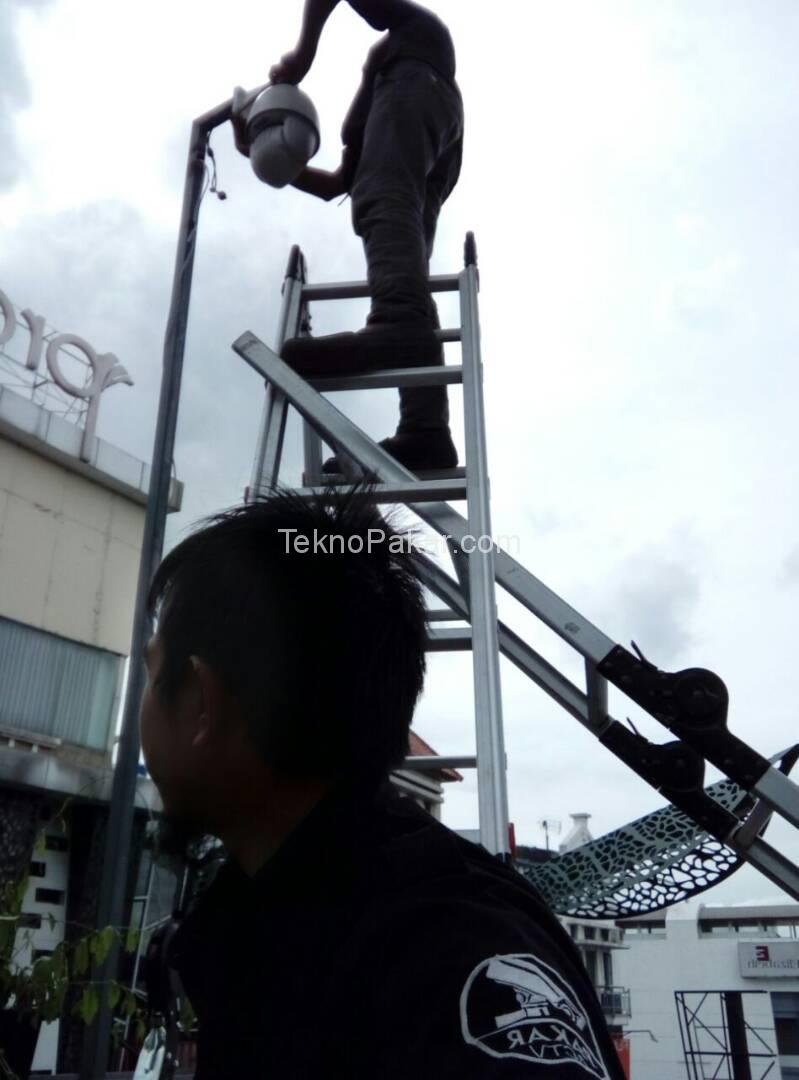 Pemasangan CCTV Sky Walk Cihapelas 8 Channel Camera PTZ